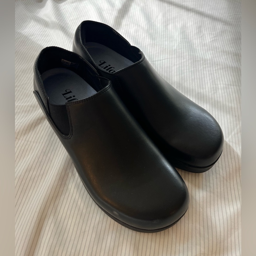 NWOT Shoes for Crews LILA Kelsey, Women's Non-Slip Leather Work Clogs